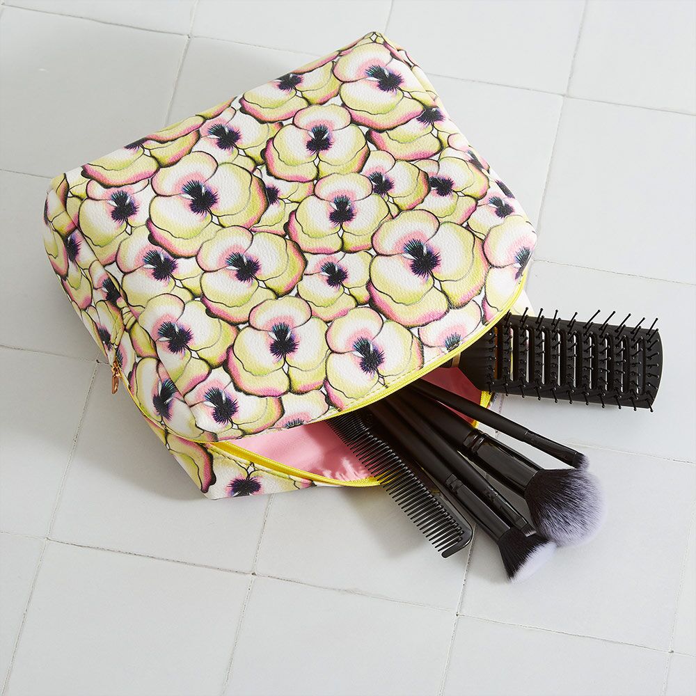 grand sac de lavage en cuir végétalien de supreme creations grand sac de lavage en cuir végétalien de supreme creations