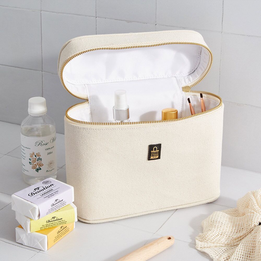 luxueux petit vanity case en toile naturelle luxueux petit vanity case en toile naturelle